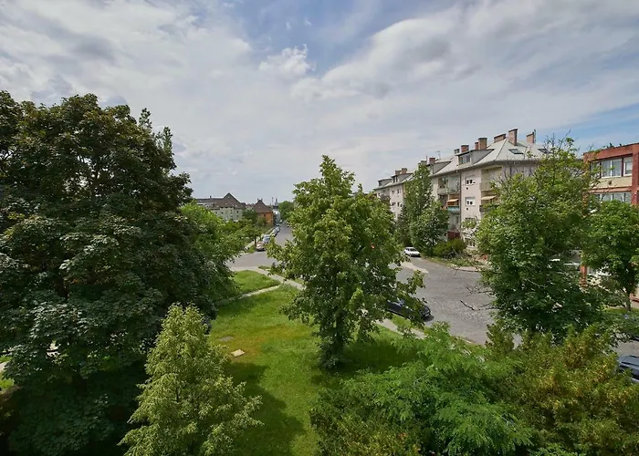 Lem Suburban Budapest